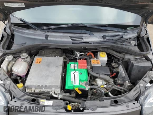 ✅ 2016 FIAT 500e • VIN: 3C3CFFGE9GT144454 • Лот: 70488925. Опубликован ранее на Copart с пробегом 53 996 миль. Бесплатный доступ к архиву аукционных продаж из США и подробный отчёт об истории автомобиля на DreamBid. Изображение 11.