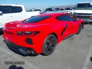✅ 2020 Chevrolet Corvette 2LT • VIN: 1G1Y72D49L5109791 • Lot: 43517295. Wystawiony na IAAI z przebiegiem 42 188 mil. Bezpłatny archiwum sprzedaży aukcyjnych z USA i szczegółowy raport historii pojazdu na DreamBid. Zdjęcie 4.