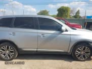 ✅ 2016 Mitsubishi Outlander SE • VIN: JA4AD3A32GZ000391 • Lot: 43362231. Wystawiony na IAAI z przebiegiem 196 092 mil. Bezpłatny archiwum sprzedaży aukcyjnych z USA i szczegółowy raport historii pojazdu na DreamBid. Zdjęcie 14.
