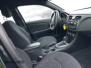 ✅ 2012 Chrysler 200 LX • VIN: 1C3CCBAB7CN271987 • Лот: 43682837. Опубликован ранее на IAAI с пробегом 220 403 миль. Бесплатный доступ к архиву аукционных продаж из США и подробный отчёт об истории автомобиля на DreamBid. Изображение 5.