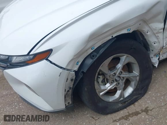 ✅ 2022 Hyundai Tucson SE • VIN: 5NMJA3AE8NH050455 • Lot: 42495241. Wystawiony na IAAI z przebiegiem 59 021 mil. Bezpłatny archiwum sprzedaży aukcyjnych z USA i szczegółowy raport historii pojazdu na DreamBid. Zdjęcie 18.