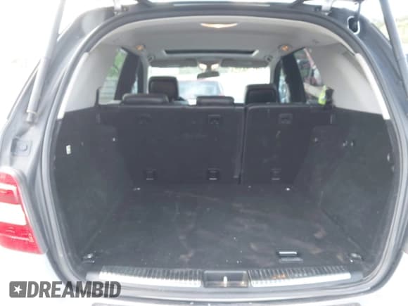 ✅ 2007 Mercedes-Benz M 350 • VIN: 4JGBB86E77A241753 • Lot: 43138525. Listed on IAAI with 173,908 mi. Free auction sales archive from the USA and detailed vehicle history report at DreamBid. Image 16.