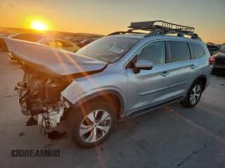 ✅ 2019 Subaru Ascent Premium • VIN: 4S4WMAFD7K3427266 • Lot: 82479385. Wystawiony na Copart z przebiegiem 145 323 mil. Bezpłatny archiwum sprzedaży aukcyjnych z USA i szczegółowy raport historii pojazdu na DreamBid. Zdjęcie 1.