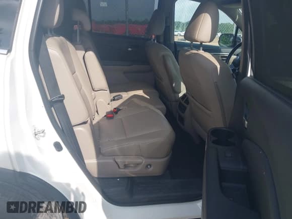 ✅ 2019 Honda Pilot EX-L • VIN: 5FNYF5H54KB001588 • Lot: 42472595. Listed on IAAI with 150,254 mi. Free auction sales archive from the USA and detailed vehicle history report at DreamBid. Image 8.