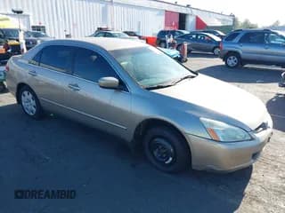 ✅ 2003 Honda Accord LX • VIN: 1HGCM66303A079689 • Lot: 42989732. Listed on IAAI with 188,817 mi. Free auction sales archive from the USA and detailed vehicle history report at DreamBid. Image 1.