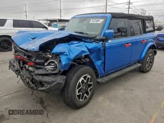 ✅ 2022 Ford Bronco Big Bend • VIN: 1FMEE5BP0NLA76575 • Лот: 96089495. Опубликован ранее на Copart с пробегом 34 094 миль. Бесплатный доступ к архиву аукционных продаж из США и подробный отчёт об истории автомобиля на DreamBid. Изображение 1.