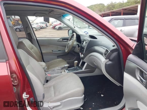 ✅ 2011 Subaru Forester X Limited • VIN: JF2SHBEC4BH773138 • Lot: 43822066. Listed on IAAI with 141,393 mi. Free auction sales archive from the USA and detailed vehicle history report at DreamBid. Image 5.