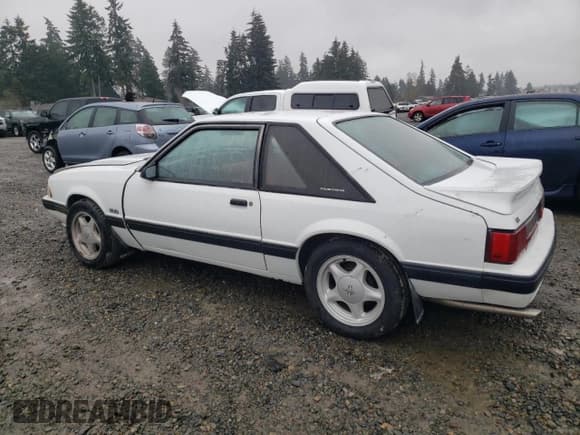 ✅ 1991 Ford Mustang LX Sport • VIN: 1FACP41E0MF126104 • Lot: 83743824. Listed on Copart with 27,437 mi. Free auction sales archive from the USA and detailed vehicle history report at DreamBid. Image 2.
