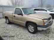 2004 Chevrolet Silverado 1500 LS z VIN 1GCEC14V94Z186793, wystawiony jako Copart lot #83448234 z przebiegiem 176 573 mil mil oraz Czysty tytuł • Clean title. Historia ofert i sprzedaży dostępna na DreamBid. Obrazek 4.