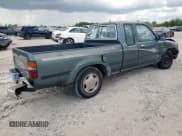 ✅ 1993 Toyota Pickup DLX • VIN: JT4RN93P4P5083841 • Лот: 68662145. Опубликован ранее на Copart с пробегом 259 411 миль. Бесплатный доступ к архиву аукционных продаж из США и подробный отчёт об истории автомобиля на DreamBid. Изображение 3.