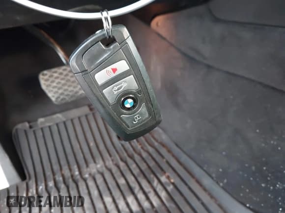 ✅ 2013 BMW 5 Series 535i xDrive • VIN: WBAFU7C56DDU73332 • Lot: 43729448. Listed on IAAI with 92,283 mi. Free auction sales archive from the USA and detailed vehicle history report at DreamBid. Image 11.