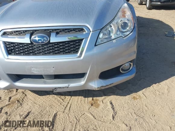 ✅ 2013 Subaru Legacy Limited • VIN: 4S3BMCK68D3041089 • Лот: 43234788. Опубликован ранее на IAAI с пробегом 211 405 миль. Бесплатный доступ к архиву аукционных продаж из США и подробный отчёт об истории автомобиля на DreamBid. Изображение 6.