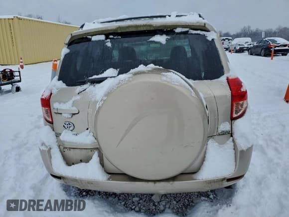 ✅ 2008 Toyota RAV4 Limited • VIN: JTMBD31V885193974 • Lot: 95129845. Wystawiony na Copart z przebiegiem 71 095 mil. Bezpłatny archiwum sprzedaży aukcyjnych z USA i szczegółowy raport historii pojazdu na DreamBid. Zdjęcie 6.