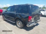 ✅ 1998 Ford Expedition XLT • VIN: 1FMPU18L3WLB89592 • Lot: 42650606. Wystawiony na IAAI z przebiegiem 328 729 mil. Bezpłatny archiwum sprzedaży aukcyjnych z USA i szczegółowy raport historii pojazdu na DreamBid. Zdjęcie 3.