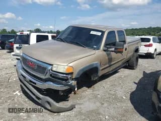 ✅ 2004 GMC Sierra 2500HD • VIN: 1GTHK231X4F155588 • Lot: 63125024. Listed on Copart with 111,238 mi. Free auction sales archive from the USA and detailed vehicle history report at DreamBid. Image 1.