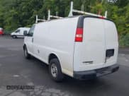 ✅ 2015 Chevrolet Express Cargo • VIN: 1GCWGFCF6F1143899 • Lot: 42993006. Wystawiony na IAAI z przebiegiem 151 900 mil. Bezpłatny archiwum sprzedaży aukcyjnych z USA i szczegółowy raport historii pojazdu na DreamBid. Zdjęcie 3.
