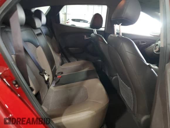 ✅ 2011 Hyundai Tucson GLS • VIN: KM8JU3AC6BU150639 • Лот: 84272845. Опубликован ранее на Copart с пробегом 93 459 миль. Бесплатный доступ к архиву аукционных продаж из США и подробный отчёт об истории автомобиля на DreamBid. Изображение 11.