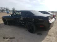 ✅ 2017 Dodge Challenger R/T • VIN: 2C3CDZBT0HH613387 • Lot: 48521844. Wystawiony na Copart z przebiegiem 128 886 mil. Bezpłatny archiwum sprzedaży aukcyjnych z USA i szczegółowy raport historii pojazdu na DreamBid. Zdjęcie 2.