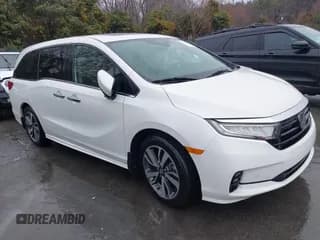 ✅ 2022 Honda Odyssey Touring • VIN: 5FNRL6H82NB009819 • Lot: 43447962. Wystawiony na IAAI z przebiegiem 86 991 mil. Bezpłatny archiwum sprzedaży aukcyjnych z USA i szczegółowy raport historii pojazdu na DreamBid. Zdjęcie 1.