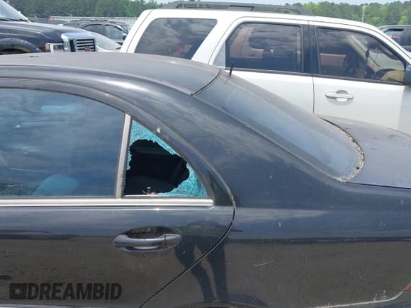 ✅ 2006 Mercedes-Benz C 230 Sport • VIN: WDBRF52H76F762025 • Lot: 42197195. Listed on IAAI with 186,275 mi. Free auction sales archive from the USA and detailed vehicle history report at DreamBid. Image 6.