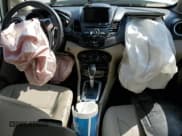 ✅ 2017 Ford Fiesta Titanium • VIN: 3FADP4FJ5HM131007 • Лот: 52972165. Опубликован ранее на Copart с пробегом 60 649 миль. Бесплатный доступ к архиву аукционных продаж из США и подробный отчёт об истории автомобиля на DreamBid. Изображение 8.