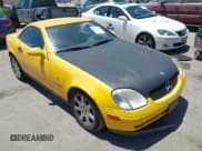 ✅ 1999 Mercedes-Benz SLK 230/320 • VIN: WDBKK47F7XF131839 • Lot: 42648299. Wystawiony na IAAI z przebiegiem 124 630 mil. Bezpłatny archiwum sprzedaży aukcyjnych z USA i szczegółowy raport historii pojazdu na DreamBid. Zdjęcie 1.