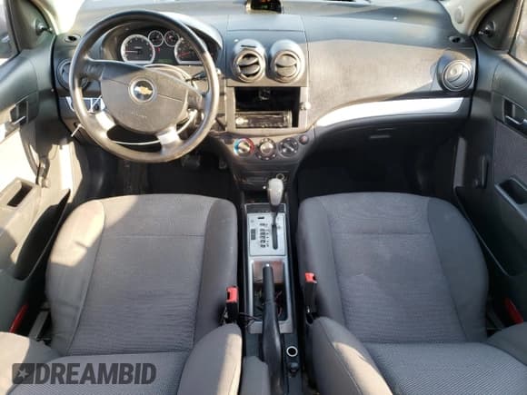 ✅ 2010 Chevrolet Aveo 1LT • VIN: KL1TD5DE4AB109000 • Lot: 47531665. Wystawiony na Copart z przebiegiem 101 636 mil. Bezpłatny archiwum sprzedaży aukcyjnych z USA i szczegółowy raport historii pojazdu na DreamBid. Zdjęcie 8.