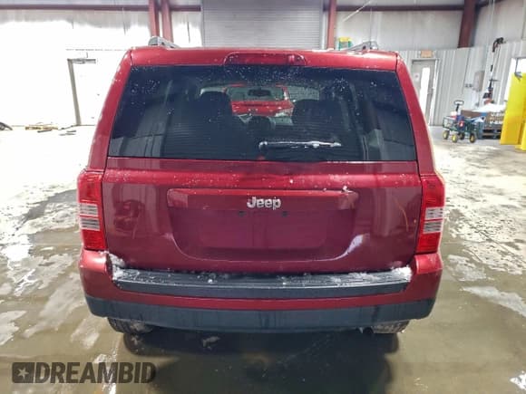 ✅ 2014 Jeep Patriot Sport • VIN: 1C4NJPBA3ED729563 • Lot: 94709845. Listed on Copart with 118,952 mi. Free auction sales archive from the USA and detailed vehicle history report at DreamBid. Image 6.
