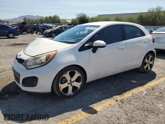 ✅ 2015 Kia Rio SX • VIN: KNADN5A34F6443330 • Lot: 80345265. Wystawiony na Copart z przebiegiem 114 319 mil. Bezpłatny archiwum sprzedaży aukcyjnych z USA i szczegółowy raport historii pojazdu na DreamBid. Zdjęcie 1.