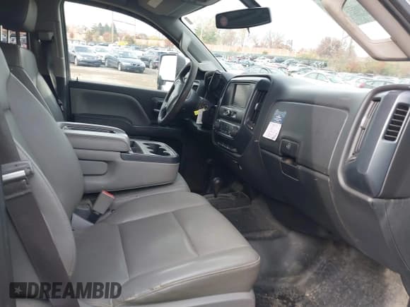 ✅ 2017 Chevrolet Silverado 2500HD Work Truck • VIN: 1GC1KUEG1HF131426 • Лот: 43729346. Опубликован ранее на IAAI с пробегом 197 492 миль. Бесплатный доступ к архиву аукционных продаж из США и подробный отчёт об истории автомобиля на DreamBid. Изображение 5.