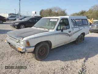 ✅ 1989 Toyota Pickup • VIN: JT4VN82D3K0000535 • Лот: 72918304. Опубликован ранее на Copart с пробегом Не указан. Бесплатный доступ к архиву аукционных продаж из США и подробный отчёт об истории автомобиля на DreamBid. Изображение 1.
