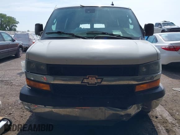 ✅ 2019 Chevrolet Express Passenger LT • VIN: 1GAZGPFG7K1201240 • Lot: 42419677. Wystawiony na IAAI z przebiegiem 190 781 mil. Bezpłatny archiwum sprzedaży aukcyjnych z USA i szczegółowy raport historii pojazdu na DreamBid. Zdjęcie 13.