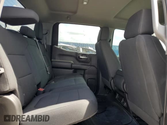 ✅ 2022 Chevrolet Silverado 1500 Custom • VIN: 3GCPYBEK9NG150768 • Lot: 61643675. Wystawiony na Copart z przebiegiem 37 574 mil. Bezpłatny archiwum sprzedaży aukcyjnych z USA i szczegółowy raport historii pojazdu na DreamBid. Zdjęcie 10.