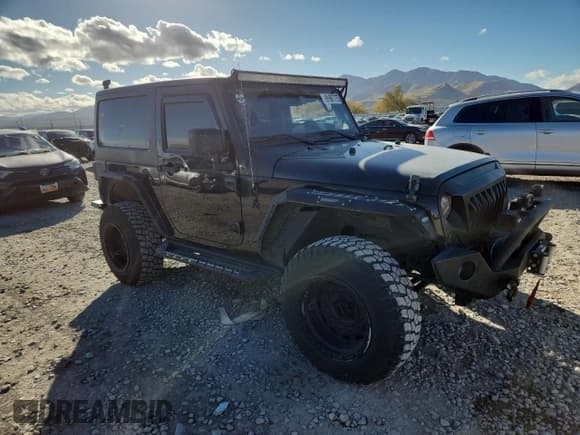 ✅ 2012 Jeep Wrangler Rubicon • VIN: 1C4BJWCG9CL267562 • Лот: 91687775. Опубликован ранее на Copart с пробегом 93 009 миль. Бесплатный доступ к архиву аукционных продаж из США и подробный отчёт об истории автомобиля на DreamBid. Изображение 4.