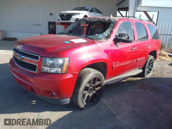 ✅ 2013 Chevrolet Tahoe LT • VIN: 1GNSCBE04DR327966 • Lot: 42100794. Wystawiony na IAAI z przebiegiem 208 088 mil. Bezpłatny archiwum sprzedaży aukcyjnych z USA i szczegółowy raport historii pojazdu na DreamBid. Zdjęcie 17.