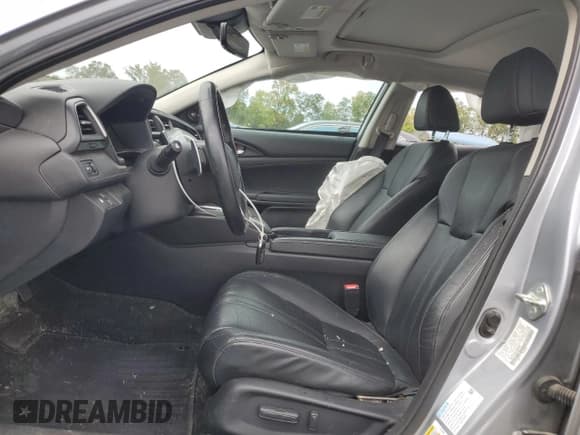 ✅ 2019 Honda Insight Touring • VIN: 19XZE4F98KE007455 • Лот: 84760635. Опубликован ранее на Copart с пробегом 114 766 миль. Бесплатный доступ к архиву аукционных продаж из США и подробный отчёт об истории автомобиля на DreamBid. Изображение 7.