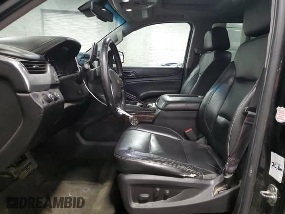 ✅ 2016 Chevrolet Suburban LT • VIN: 1GNSKHKC2GR260146 • Lot: 76398224. Wystawiony na Copart z przebiegiem 254 931 mil. Bezpłatny archiwum sprzedaży aukcyjnych z USA i szczegółowy raport historii pojazdu na DreamBid. Zdjęcie 7.