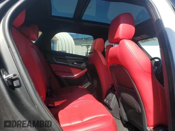 ✅ 2024 Jaguar F-Pace R-Dynamic S • VIN: SADCT2FU0RA726107 • Lot: 51756455. Wystawiony na Copart z przebiegiem 40 888 mil. Bezpłatny archiwum sprzedaży aukcyjnych z USA i szczegółowy raport historii pojazdu na DreamBid. Zdjęcie 11.