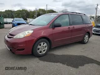 ✅ 2008 Toyota Sienna LE • VIN: 5TDZK23C28S157587 • Lot: 90865945. Listed on Copart with 196,792 mi. Free auction sales archive from the USA and detailed vehicle history report at DreamBid. Image 1.