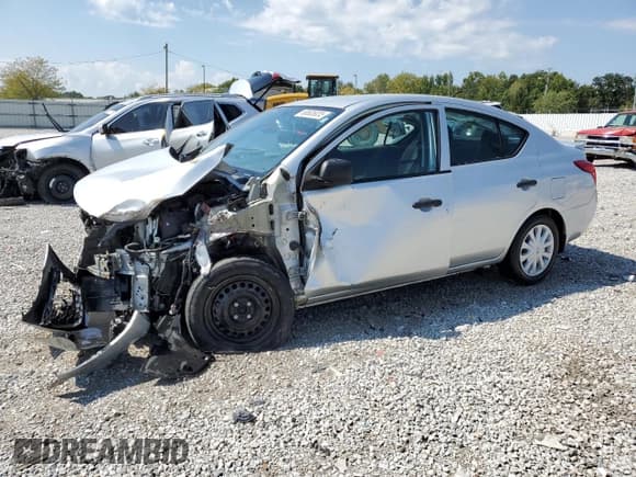 ✅ 2013 Nissan Versa SL • VIN: 3N1CN7AP7DL836371 • Lot: 80638035. Wystawiony na Copart z przebiegiem 89 439 mil. Bezpłatny archiwum sprzedaży aukcyjnych z USA i szczegółowy raport historii pojazdu na DreamBid. Zdjęcie 1.