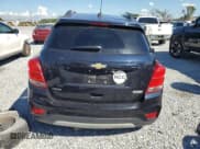 ✅ 2022 Chevrolet Trax LT • VIN: KL7CJLSM3NB525431 • Lot: 81812085. Listed on Copart with 105,501 mi. Free auction sales archive from the USA and detailed vehicle history report at DreamBid. Image 6.