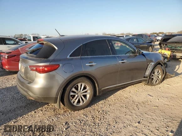 ✅ 2016 Infiniti QX70 • VIN: JN8CS1MU1GM672005 • Lot: 45741775. Wystawiony na Copart z przebiegiem 153 136 mil. Bezpłatny archiwum sprzedaży aukcyjnych z USA i szczegółowy raport historii pojazdu na DreamBid. Zdjęcie 3.