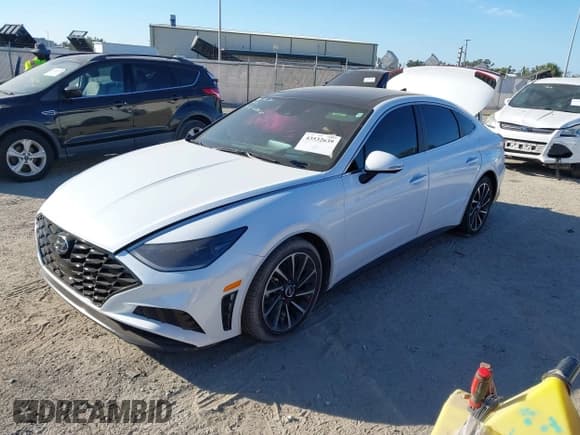 ✅ 2021 Hyundai Sonata Limited • VIN: 5NPEH4J27MH074174 • Lot: 43532639. Wystawiony na IAAI z przebiegiem 49 654 mil. Bezpłatny archiwum sprzedaży aukcyjnych z USA i szczegółowy raport historii pojazdu na DreamBid. Zdjęcie 2.