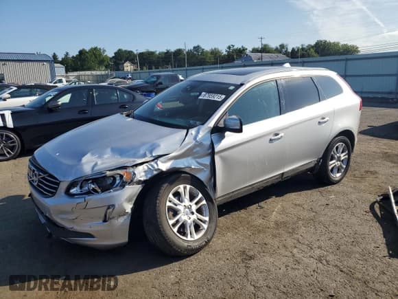 ✅ 2016 Volvo XC60 T5 Platinum • VIN: YV4612RM1G2820480 • Лот: 67959215. Опубликован ранее на Copart с пробегом 46 730 миль. Бесплатный доступ к архиву аукционных продаж из США и подробный отчёт об истории автомобиля на DreamBid. Изображение 1.