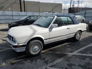 1991 BMW 3 Series z VIN WBABB2318MEC26069, wystawiony jako Copart lot #42630475 z przebiegiem 202 634 mil mil oraz Szkoda całkowita • Salvage title. Historia ofert i sprzedaży dostępna na DreamBid. Obrazek 1.