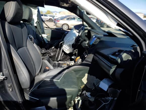 ✅ 2022 Subaru Forester Wilderness • VIN: JF2SKAMC3NH484527 • Lot: 85209565. Listed on Copart with 30,227 mi. Free auction sales archive from the USA and detailed vehicle history report at DreamBid. Image 7.