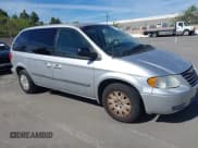 ✅ 2006 Chrysler Town & Country • VIN: 1A4GP45R86B755607 • Lot: 42023988. Listed on IAAI with 99,024 mi. Free auction sales archive from the USA and detailed vehicle history report at DreamBid. Image 1.