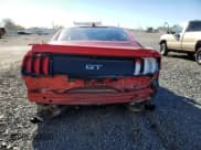 ✅ 2021 Ford Mustang GT Premium • VIN: 1FA6P8CF8M5115559 • Lot: 86797525. Wystawiony na Copart z przebiegiem 139 638 mil. Bezpłatny archiwum sprzedaży aukcyjnych z USA i szczegółowy raport historii pojazdu na DreamBid. Zdjęcie 6.