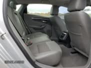 ✅ 2017 Chevrolet Impala LT • VIN: 1G1105S34HU186051 • Лот: 90236925. Опубликован ранее на Copart с пробегом 123 400 миль. Бесплатный доступ к архиву аукционных продаж из США и подробный отчёт об истории автомобиля на DreamBid. Изображение 10.