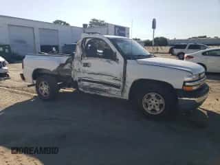 2002 Chevrolet Silverado 1500 LS z VIN 1GCEC14V72Z341127, wystawiony jako Copart lot #56264674 z przebiegiem 306 494 mil mil oraz Szkoda całkowita • Salvage title. Historia ofert i sprzedaży dostępna na DreamBid. Obrazek 4.
